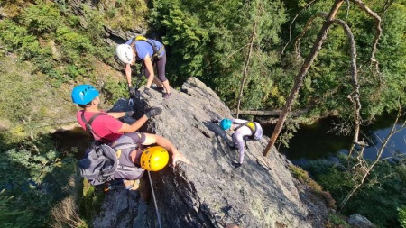 Teambuilding a outdoor_SUNDISK