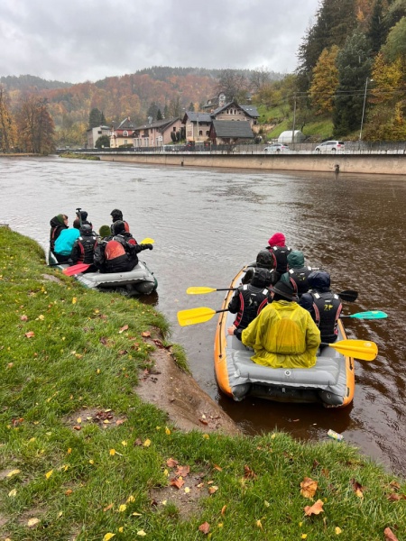 Danove-teambuilding-Jizera-rafting
