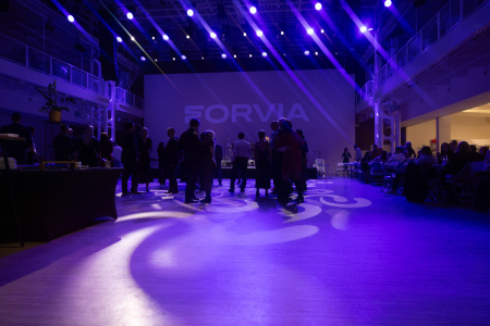 Forvia-firemni-vecirek-produkce-SUNDISK-60