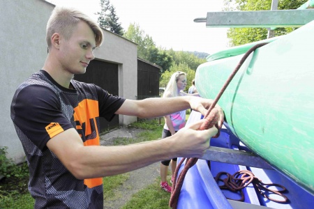 Řidič půjčovny lodí a koloběžek