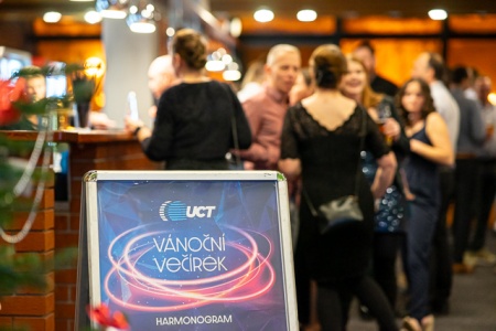 sundisk_vanocni_vecirek_pro_UCT